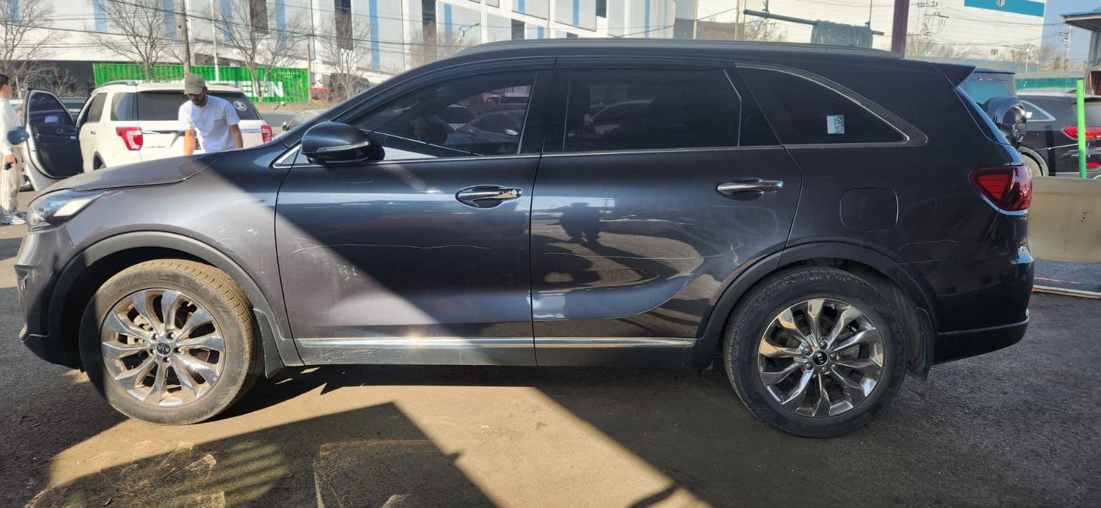 Carify Korea car delivery photo